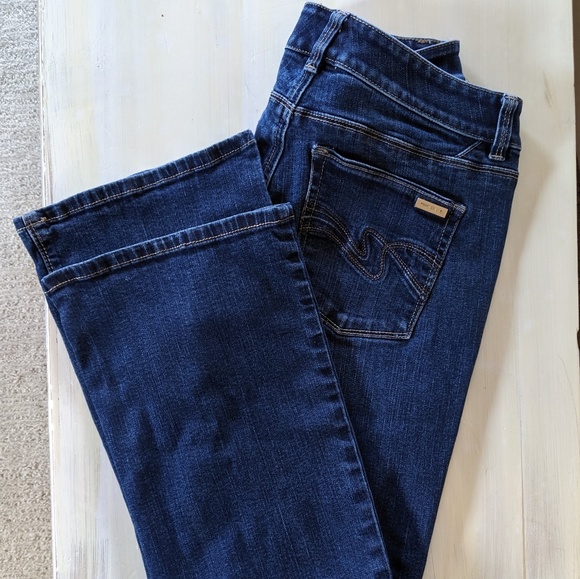 White House Black Market Denim - White House Black Market Blanc Jeans